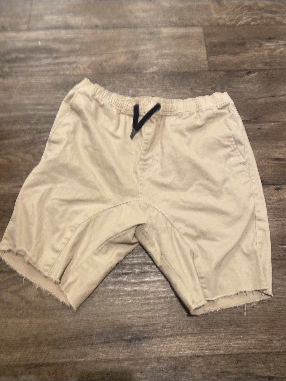 Zanerobe tan & cream shorts